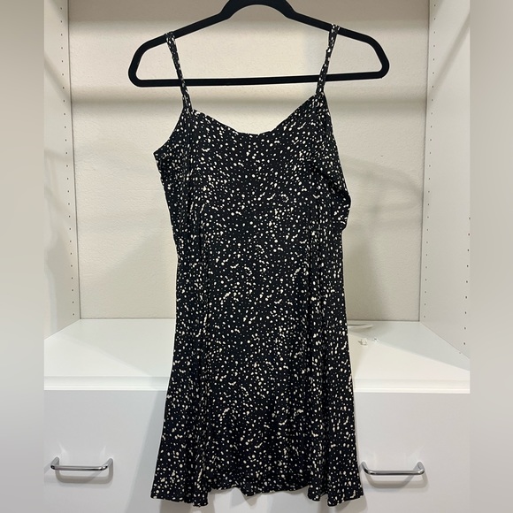 Black & White Summer Dress - Picture 3 of 4